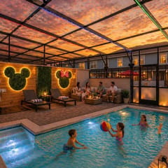 Themed 5bd home w/ private Pool & Arcade in Resort