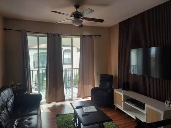 2 Bed lake view by Epic Universe walking distance - Image 2