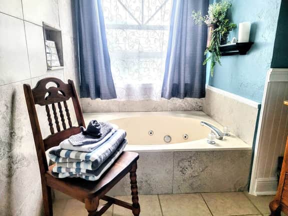 Touch of Home, Jet tub, Private, WDW & ESPN 8 mi, - Image 3